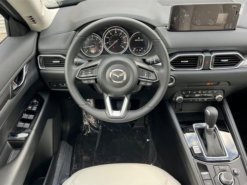 New 2025 MAZDA CX-5 AWD 2.5 S w/ Preferred Package image 15