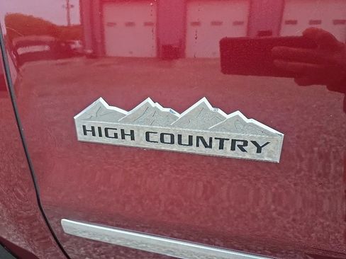 Used 2017 Chevrolet Silverado 2500 High Country AWD/4WD image 10