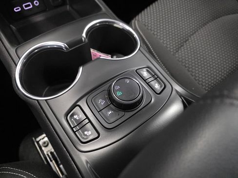 Used 2023 GMC Terrain SLE w/ Driver Convenience Package image 20