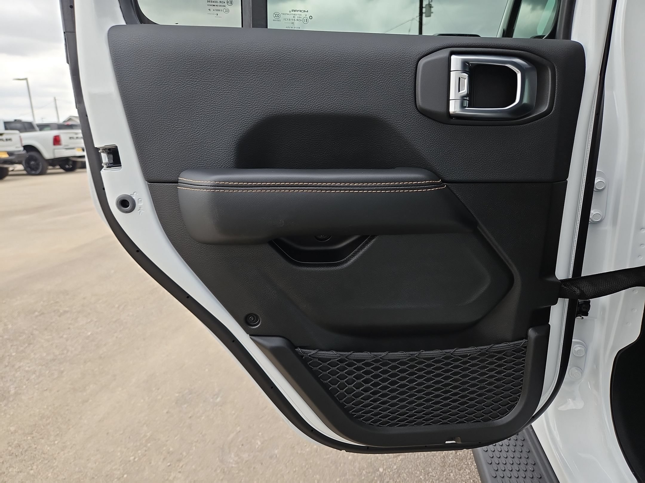 New 2027 Jeep Wrangler Unlimited Sahara AWD/4WD image 13