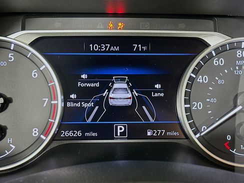 Used 2025 Nissan Sentra SV image 19