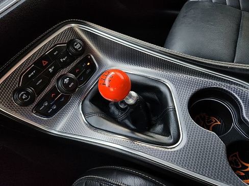 Used 2016 Dodge Challenger SRT Hellcat RWD image 25