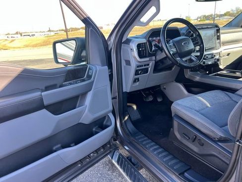 Used 2022 Ford F150 XLT w/ Equipment Group 302A High image 11