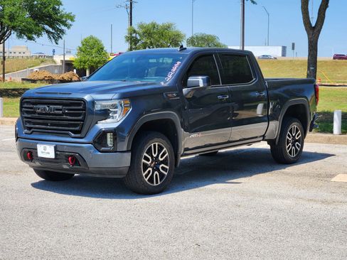 Used 2020 GMC Sierra 1500 AT4 w/ AT4 Premium Package AWD/4WD image 2