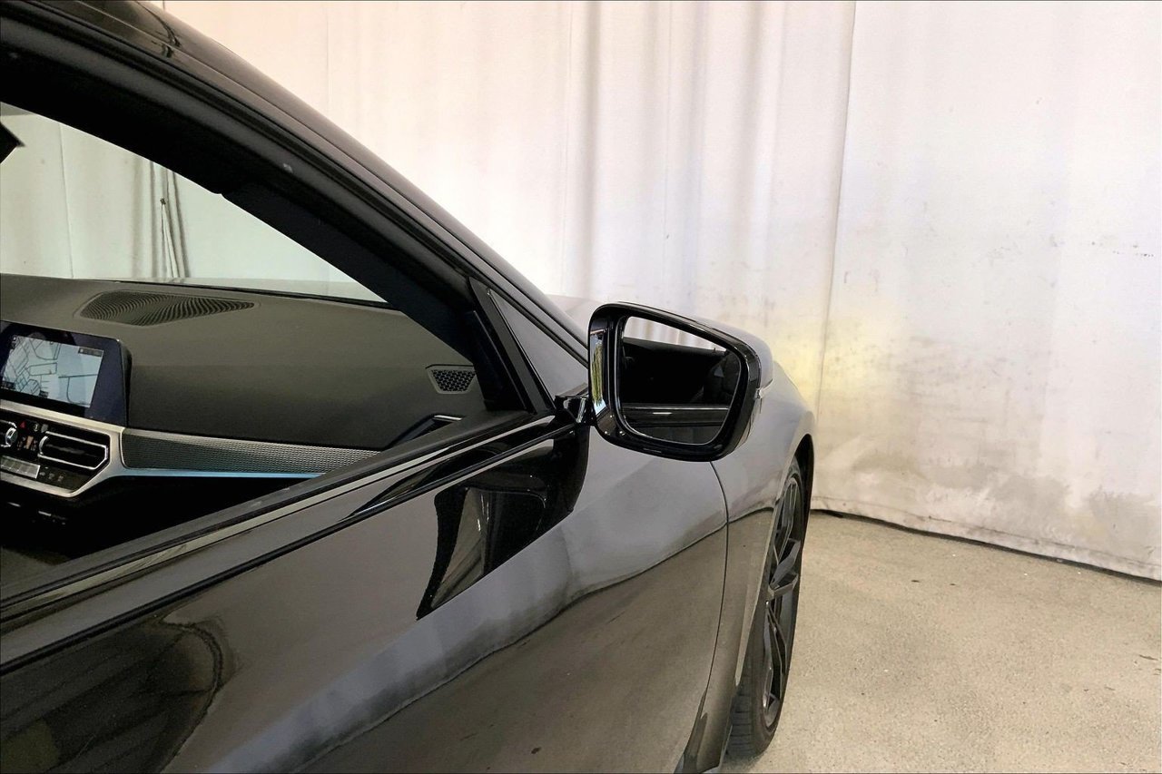 Used 2022 BMW 230i Coupe w/ M Sport Package RWD image 11