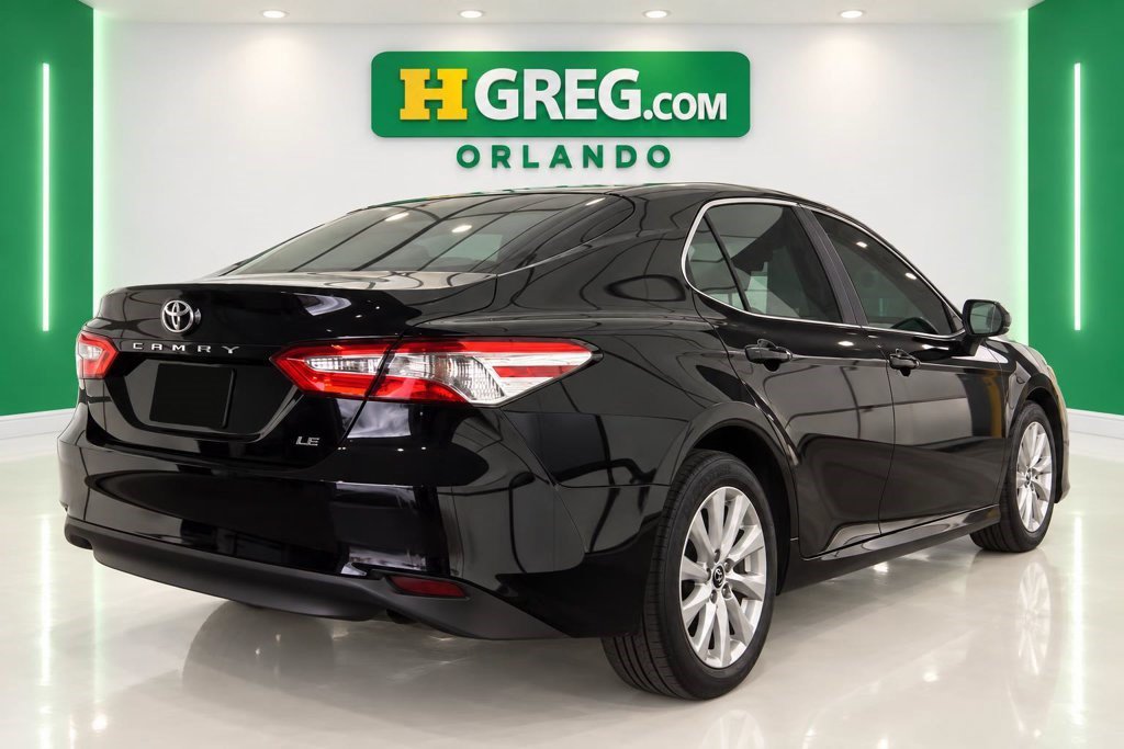 Used 2018 Toyota Camry LE FWD image 6