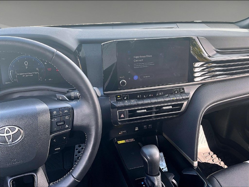 Used 2025 Toyota Camry SE w/ Convenience Package AWD/4WD image 17