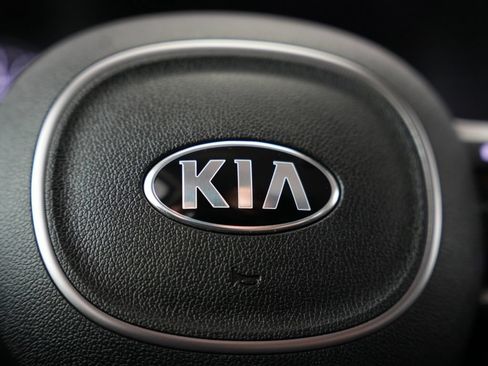 Used 2021 Kia Sorento EX FWD image 14