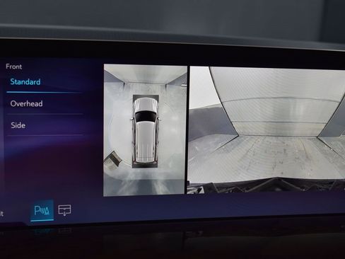 Certified 2025 Cadillac Escalade Sport Platinum w/ LPO, Floor Liner Package image 18