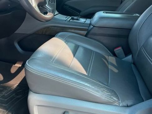 Used 2018 GMC Yukon Denali w/ Open Road Package AWD/4WD image 14