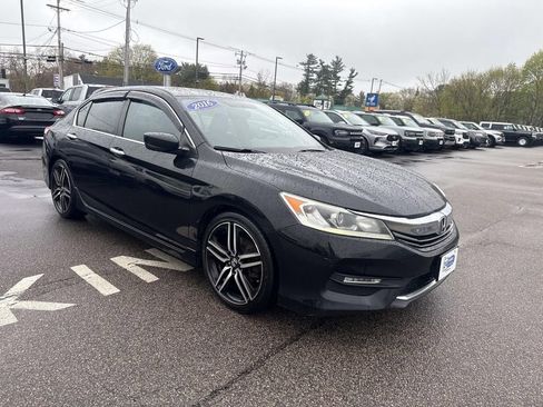 Used 2016 Honda Accord Sport image 9