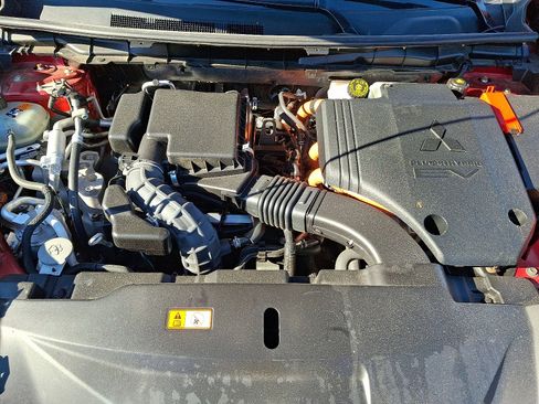 Used 2024 Mitsubishi Outlander SE image 30