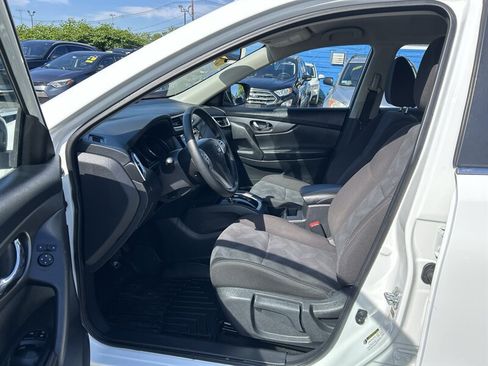 Used 2016 Nissan Rogue S AWD/4WD image 9