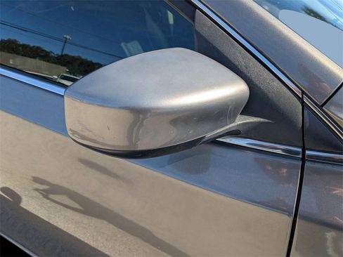 Used 2017 Nissan Sentra SV image 11