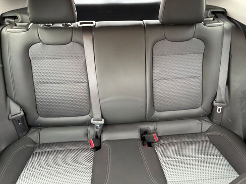 Used 2025 Chevrolet Trax LT w/ LT Convenience Package image 37