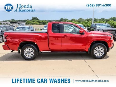 Used 2023 Nissan Frontier SV w/ SV Convenience Package AWD/4WD image 6