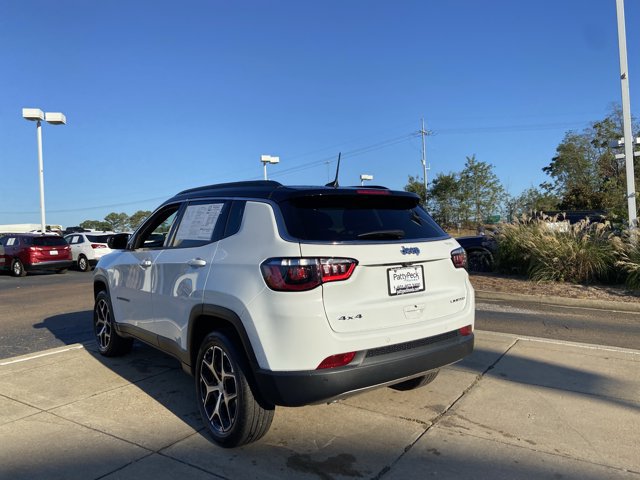 Used 2024 Jeep Compass Limited AWD/4WD image 13