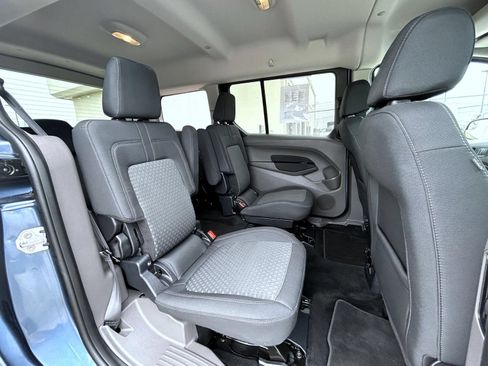 Used 2020 Ford Transit Connect XLT FWD image 18