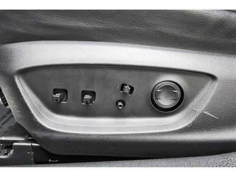 Used 2019 Toyota Camry SE image 26