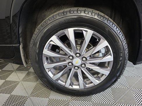 Used 2022 Chevrolet Traverse Premier image 15
