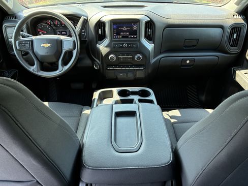 Used 2022 Chevrolet Silverado 1500 Custom RWD image 18