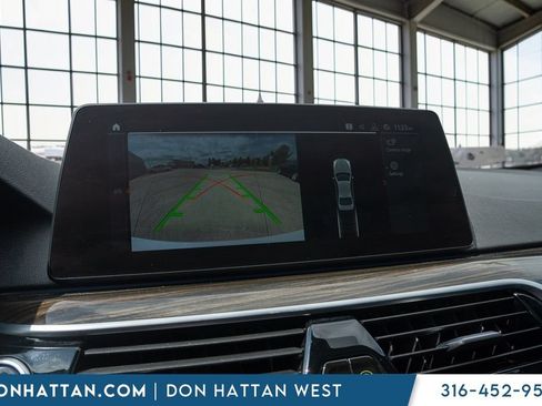 Used 2020 BMW 530i w/ Convenience Package RWD image 11