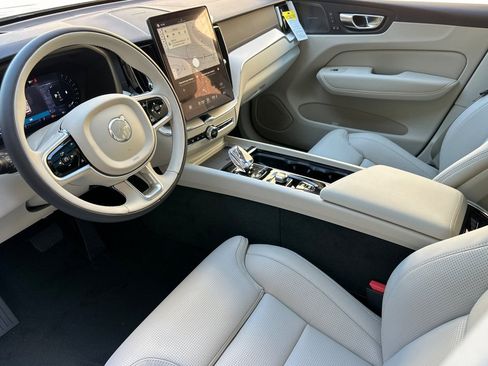 New 2026 Volvo XC60 B5 Ultra w/ Climate Package PRO AWD/4WD image 9