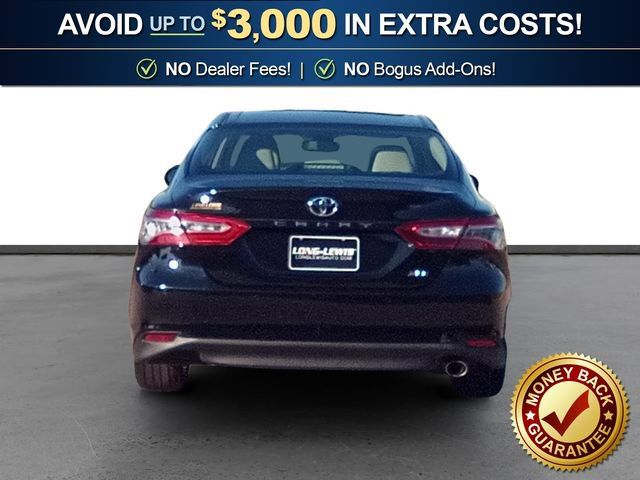 Used 2018 Toyota Camry XLE FWD image 5