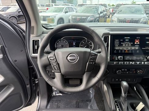 New 2026 Nissan Frontier SV AWD/4WD image 14