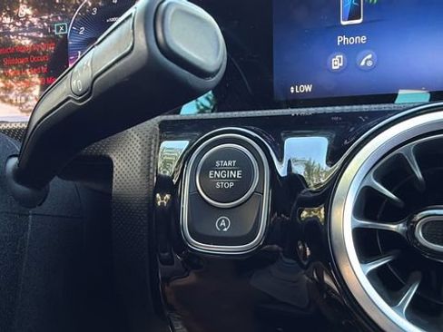 Used 2025 Mercedes-Benz CLA 250 image 29