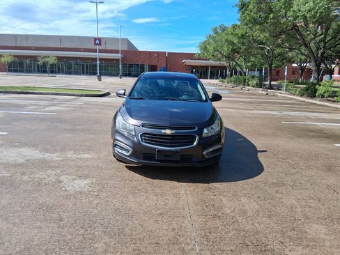 Used 2016 Chevrolet Cruze LT FWD image 9