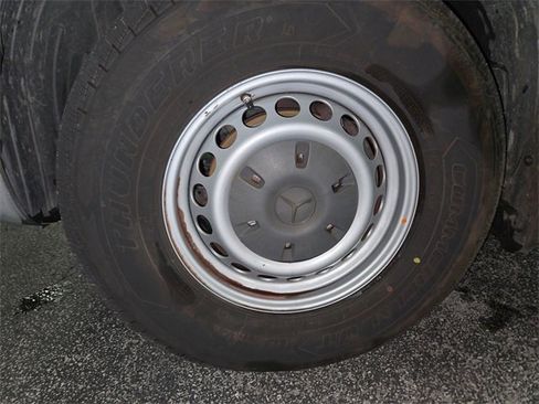 Used 2021 Mercedes-Benz Sprinter 2500 image 16