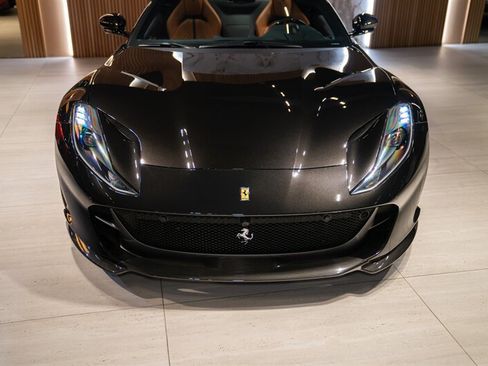 Used 2021 Ferrari 812 GTS RWD image 10
