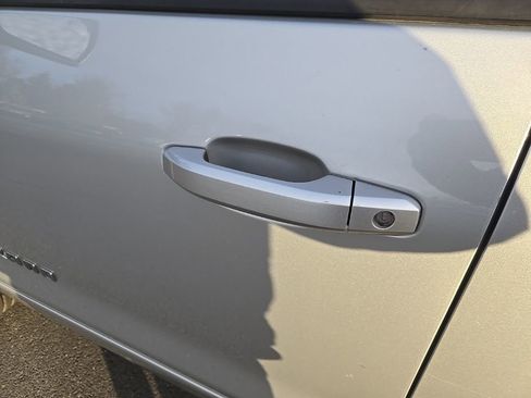 Used 2018 Chevrolet Silverado 1500 LT w/ All Star Edition image 11