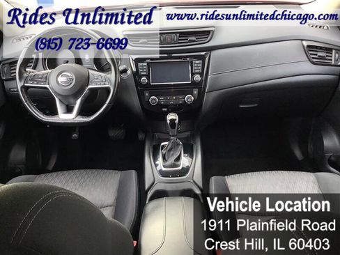 Used 2017 Nissan Rogue SV w/ SV Premium Package image 34