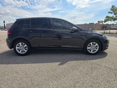 Used 2018 Volkswagen Golf S FWD image 2