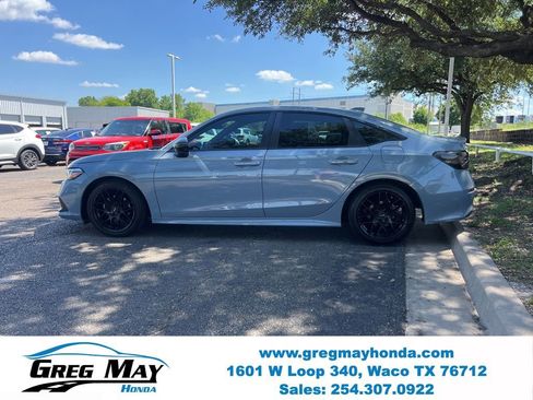 Used 2023 Honda Civic Sport image 4