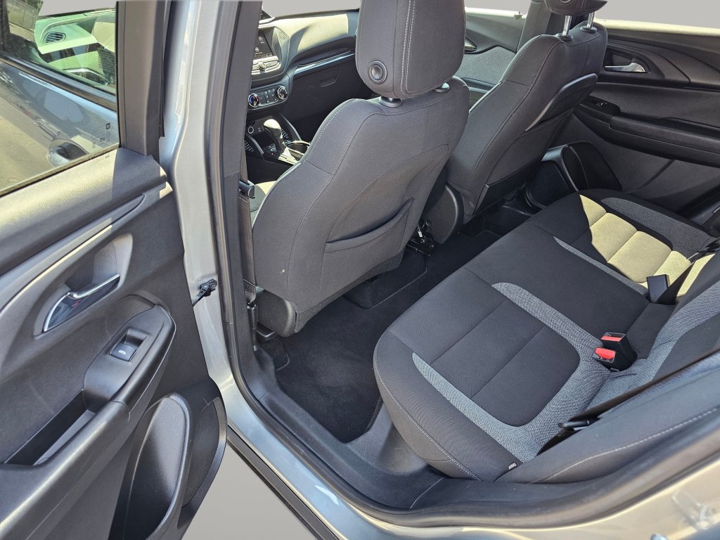 Used 2023 Chevrolet TrailBlazer LT FWD image 22