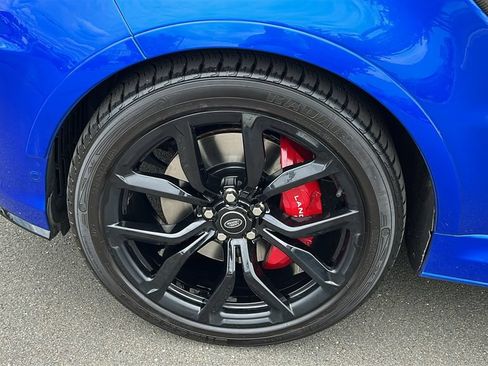 Certified 2022 Land Rover Range Rover Sport SVR AWD/4WD image 10