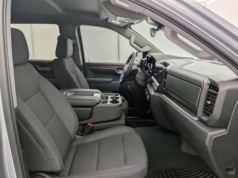 New 2025 Chevrolet Silverado 1500 LT image 22