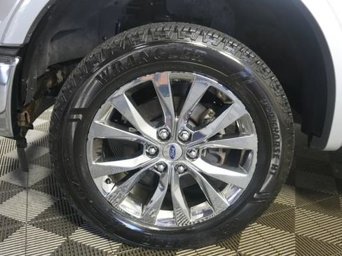 Used 2017 Ford F150 Lariat w/ Equipment Group 502A Luxury AWD/4WD image 10
