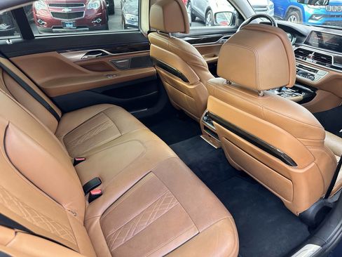 Used 2016 BMW 750i xDrive image 26