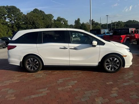 Certified 2024 Honda Odyssey EX-L image 16