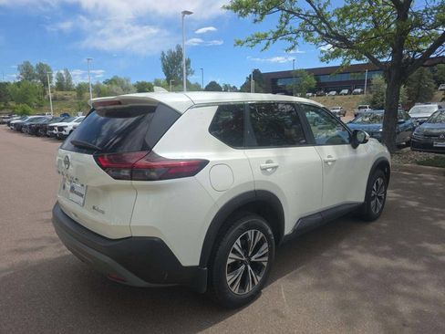 Used 2023 Nissan Rogue SV AWD/4WD image 4