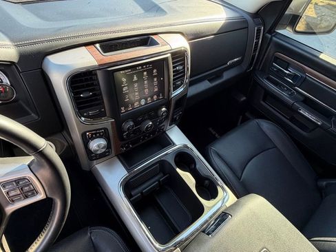 Used 2017 RAM 1500 Laramie w/ Convenience Group image 25