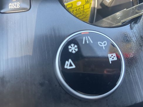 Used 2023 Nissan Rogue SL w/ SL Premium Package image 21