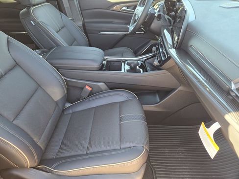 New 2026 Chevrolet Traverse High Country image 12