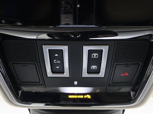 Used 2020 Land Rover Range Rover HSE image 7