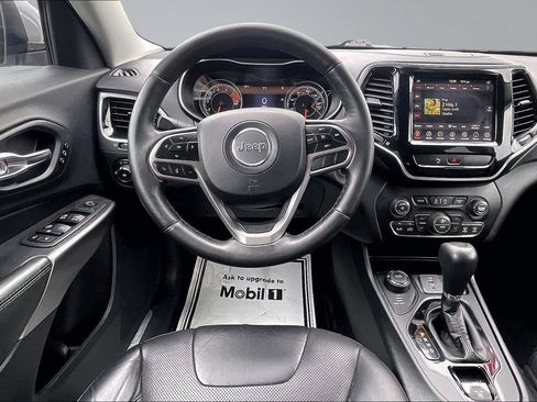 Used 2019 Jeep Cherokee Limited w/ Trailer Tow Group AWD/4WD image 6
