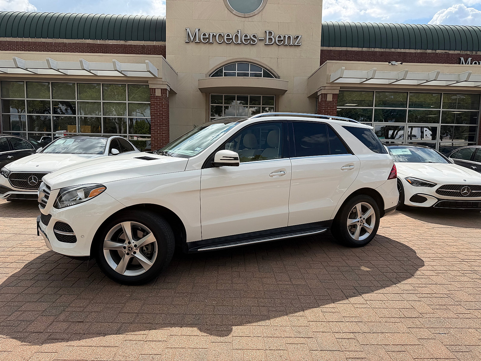 Used 2018 Mercedes-Benz GLE 350 image 1